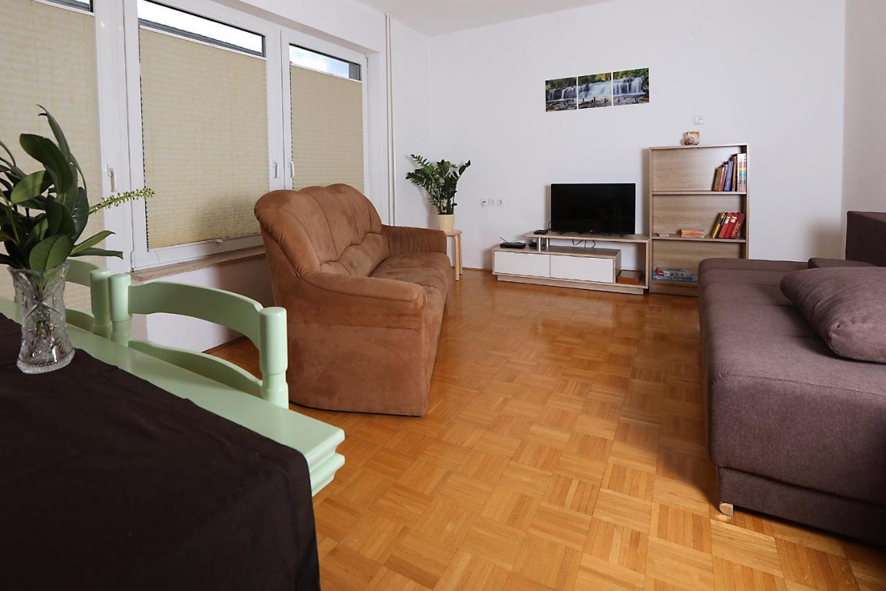 Apartma Dolinar Gorenja Vas (Gorenja Vas-Poljane) Exterior foto